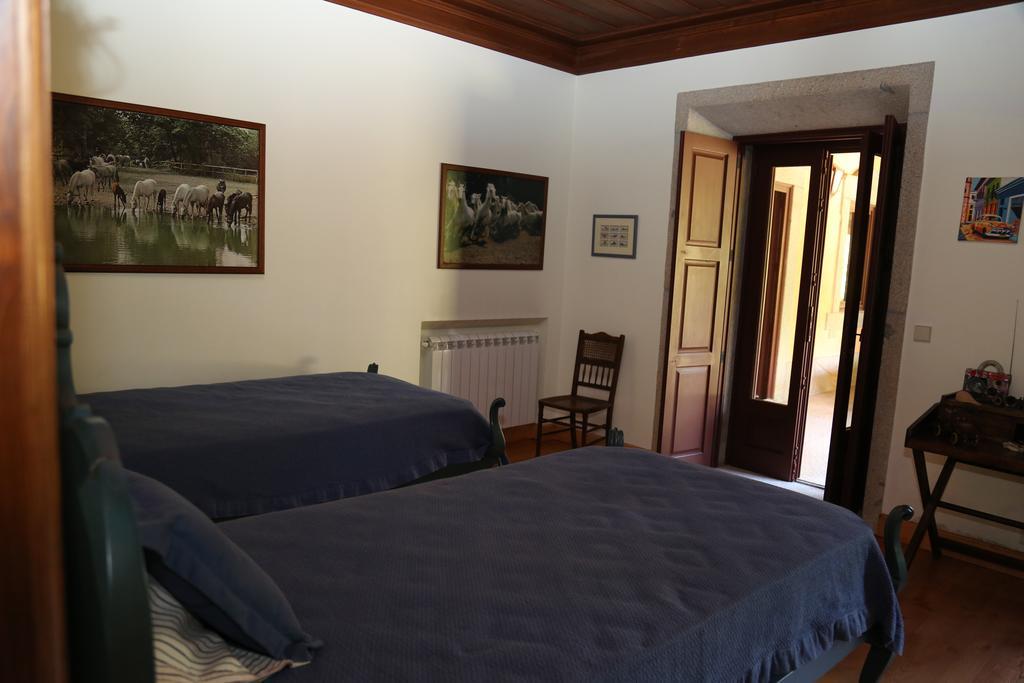 Quinta Dos Castanheiros Bed And Breakfast Ponte de Lima Ruang foto
