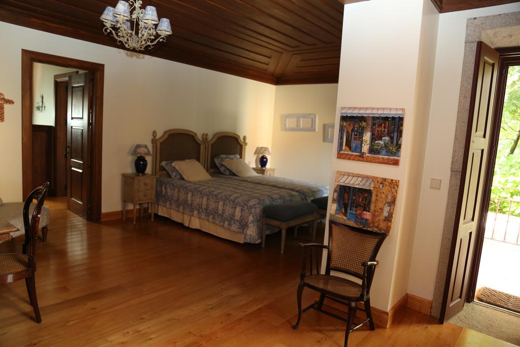Quinta Dos Castanheiros Bed And Breakfast Ponte de Lima Ruang foto