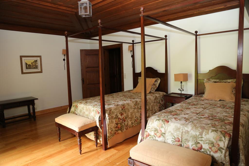 Quinta Dos Castanheiros Bed And Breakfast Ponte de Lima Ruang foto